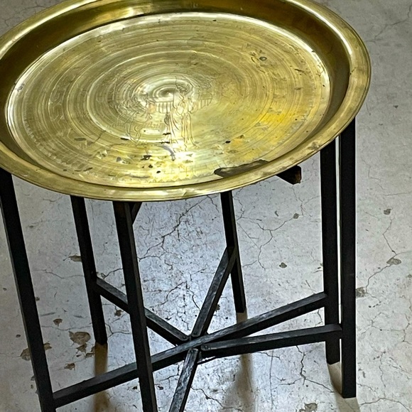 Beautiful eastern tabletop/platter. Folding custom hexagonal stand included - Picture 1 of 2